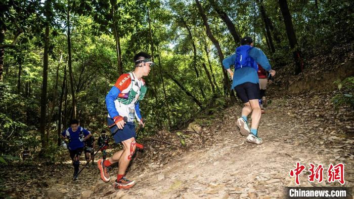 全球3600名选手齐聚羊城越野赛，以山野之美热身