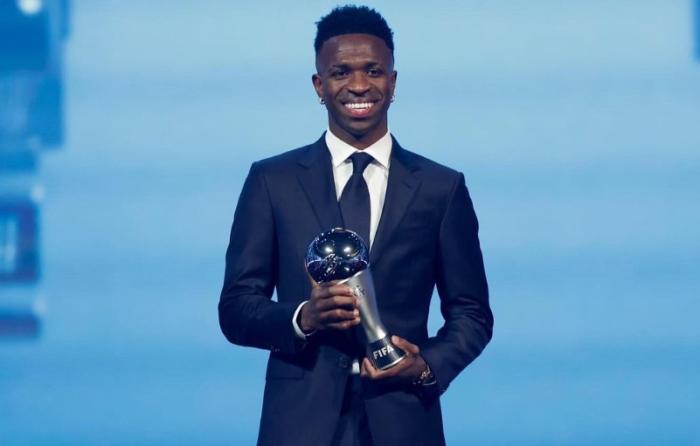 威尼修斯当选世界足球先生：我是世界上最棒的