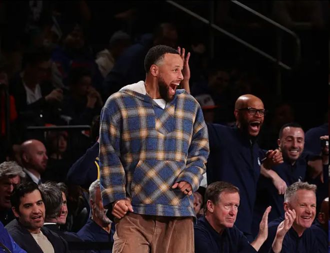 勇士客场惨败尼克斯遭遇五连败 球队战绩跌至西