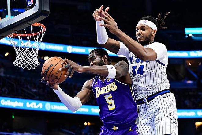 湖人绝杀魔术肯纳德绝杀助球队豪取九连胜