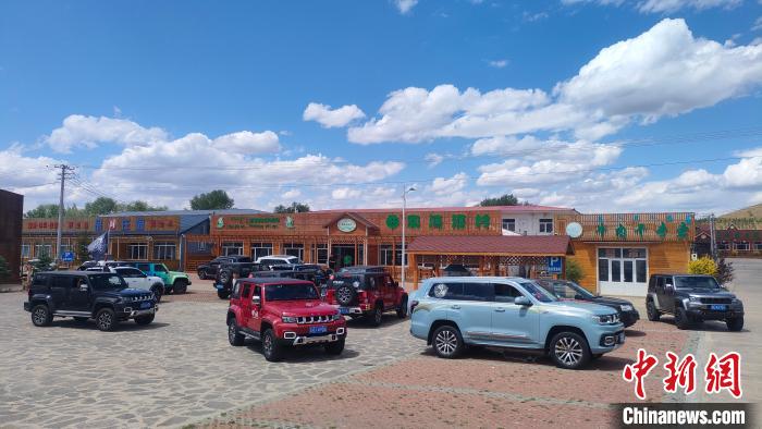 越野赛事点燃全域旅游 浑善达克沙地开启生态与