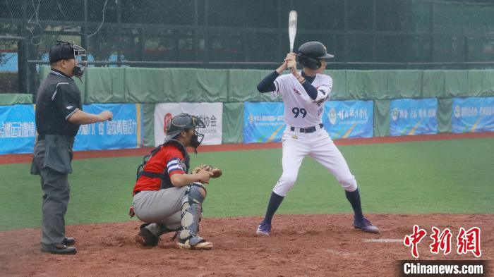 香港棒球队学青会小组赛险胜青海队展现竞技风